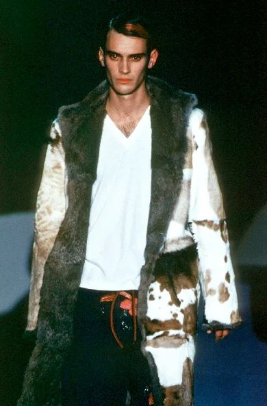 Look 16